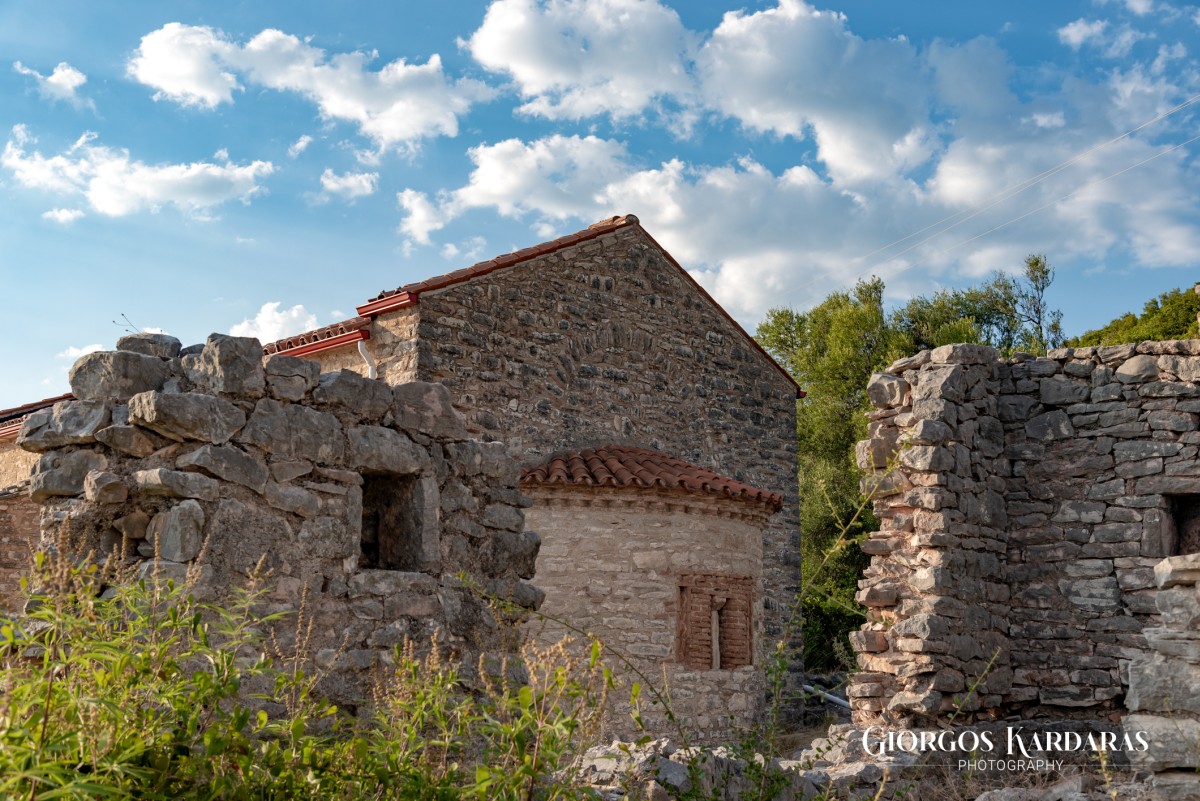 φωτμου τριχωνιδα 09