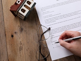 Δικηγόρος αποκαλύπτει τις δύο βασικές ρήτρες που πρέπει να υπάρχουν σε μια διαθήκη – «Αλλιώς έρχεται το χάος»