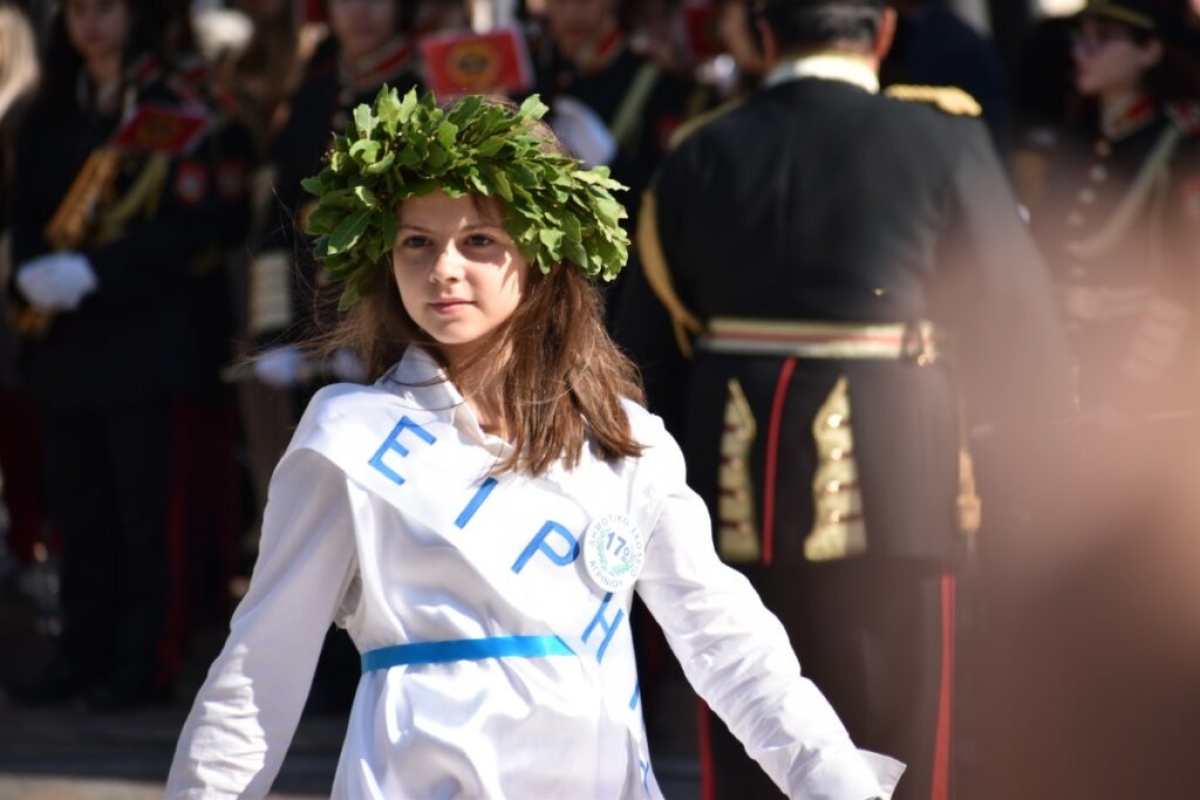 10 κλικ αισιοδοξίας και δύναμης στην παρέλαση του Αγρινίου!