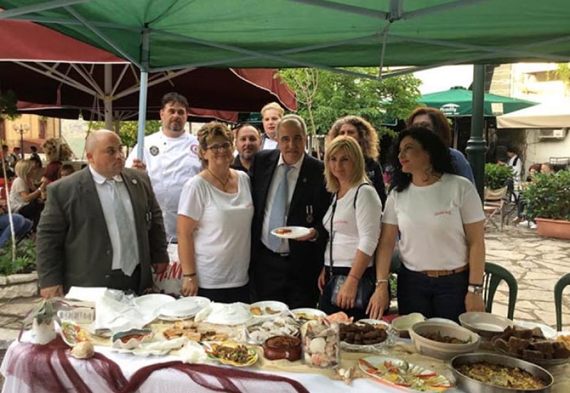 Με λίγο κόσμο λόγω βροχής το 2ο Φεστιβάλ Ξηρομερίτικης Γευσιγνωσίας στην Κατούνα