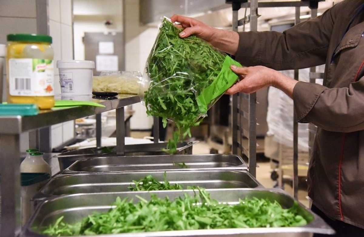 Σε κατηγορίες επικινδυνότητας οι επιχειρήσεις τροφίμων