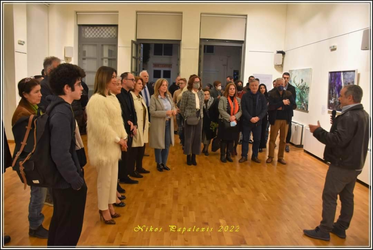 Πλήθος κόσμου στα εγκαίνια της εικαστικής έκθεσης της Ανωτάτης Σχολής Καλών Τεχνών από την Περιφέρεια Δυτικής Ελλάδας, στο Μεσολόγγι