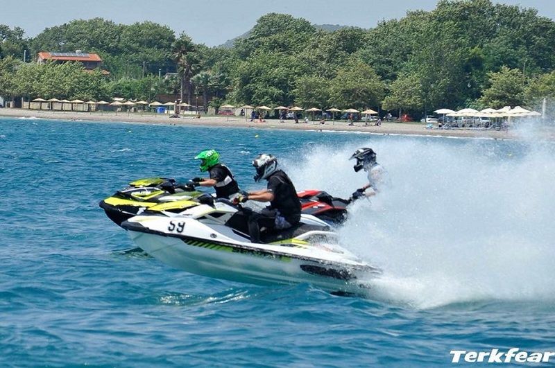 Εντυπωσιακό το θέαμα στη Ναύπακτο και 4 πρωτιές  από το Νίκο Φλώρο και 2 από τον Σίμο Χατζηπαντελή