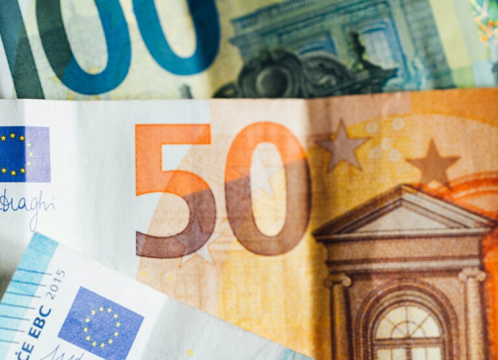 Μαζί θα πληρωθούν επιστροφή ενοικίου και επίδομα 250 ευρώ