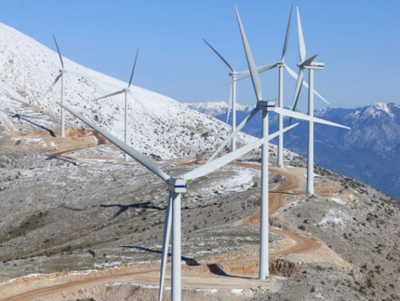 Σε βιομηχανική περιοχή αιολικών μετατρέπονται τα Ακαρνανικά