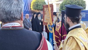 Στο Μεσολόγγι υποδέχθηκε το ιστορικό λάβαρο της Αγίας Λαύρας
