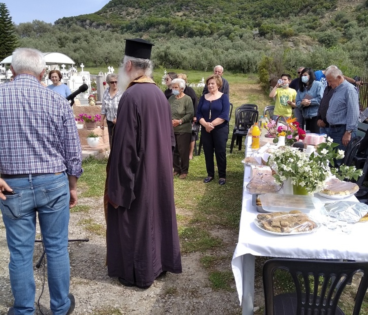 Το Ταφικό Έθιμο των Ποντίων: συγκινητικές στιγμές στο Κοιμητήριο του Ματσουκίου (φωτό)