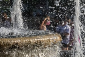 Καιρός αύριο: Μικρή πτώση θερμοκρασίας και βόρειοι άνεμοι σε όλη τη χώρα