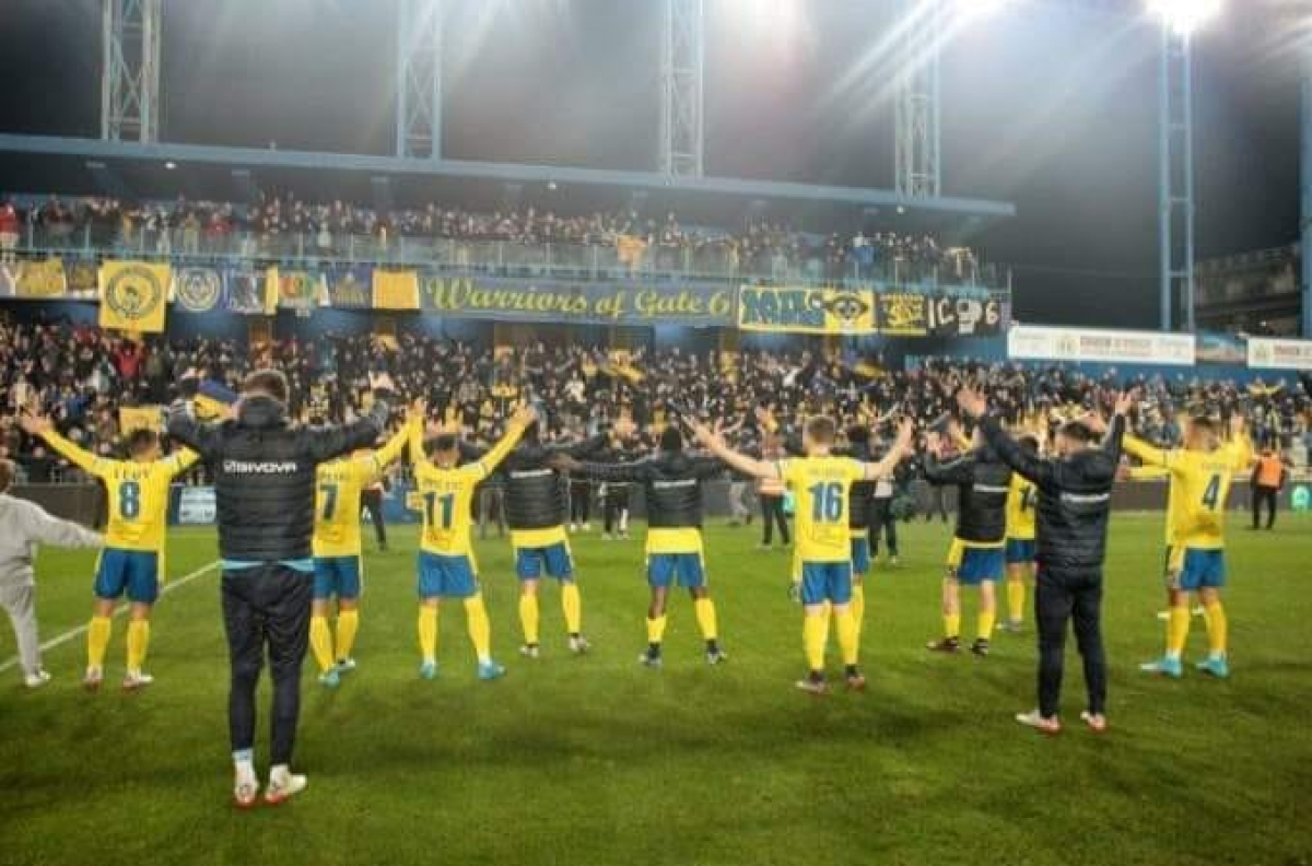 Warriors - Θύρα 6: &quot;Απαιτούμε από παίκτες και προπονητή να δώσουν τα πάντα για τη νίκη&quot;