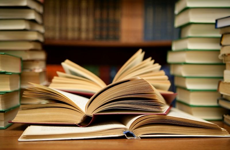 Αγροτική Εστία: αναδιανομή αδιάθετων βιβλίων