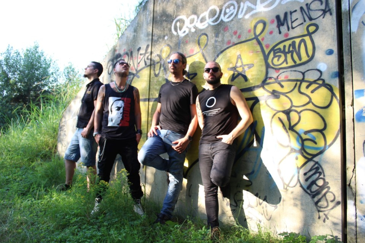 NEO single &quot;Es Un Lugar Alegre&quot; από τους HOT SUNDAY BLOOD! Εισερχόμενα