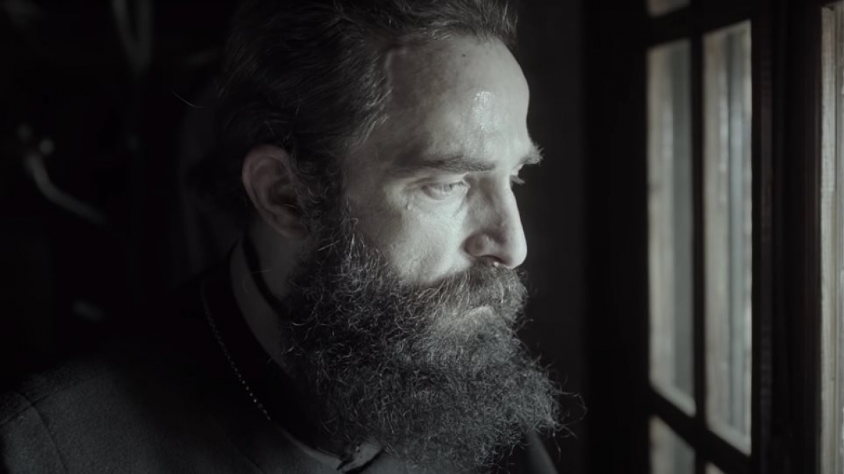 «Ο Άνθρωπος του Θεού»: Δείτε το επίσημο τρέιλερ της πολυαναμενόμενης ταινίας