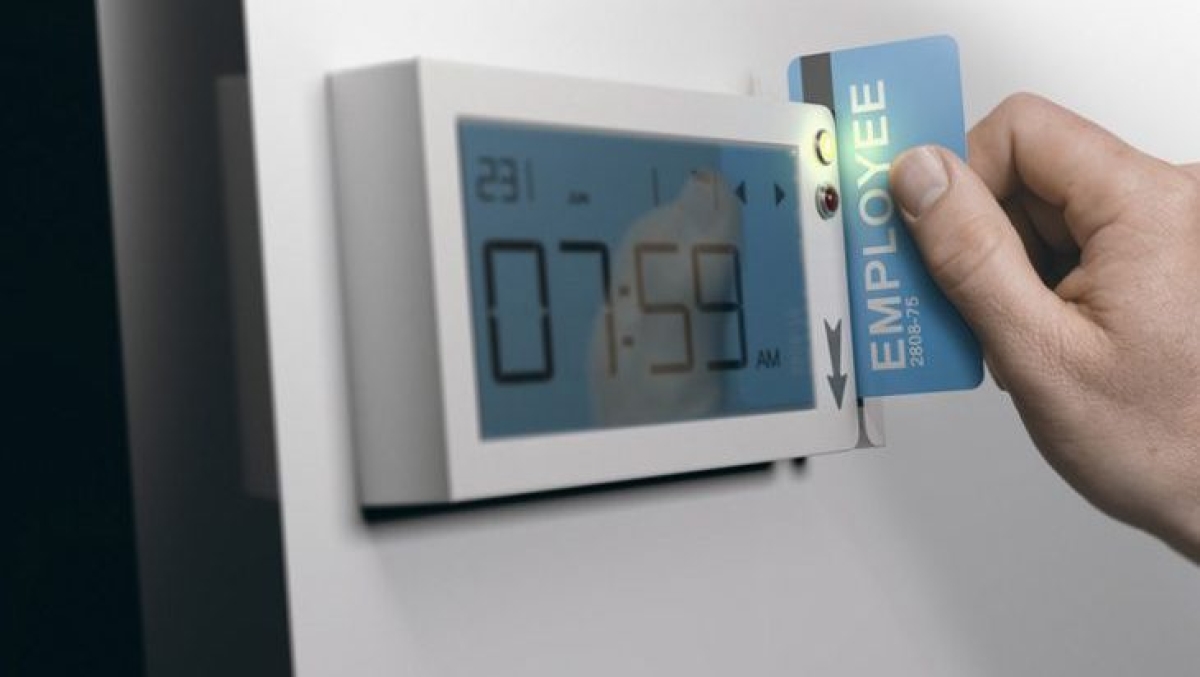 Τον «οδικό χάρτη» για την ψηφιακή κάρτα ανακοίνωσε ο Χατζηδάκης