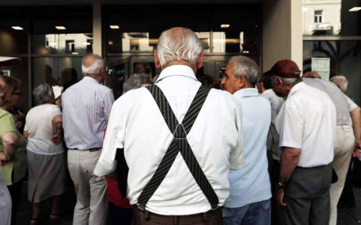 Εισφορές, συντάξεις, όρια ηλικίας: Οι 10 αλλαγές που έρχονται το 2024