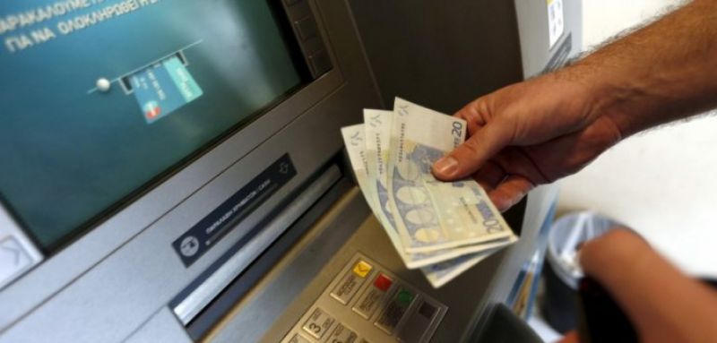 Αναδρομικά: Αυτά είναι τα 12 SOS – Πότε και πόσα θα πάρουν οι συνταξιούχοι