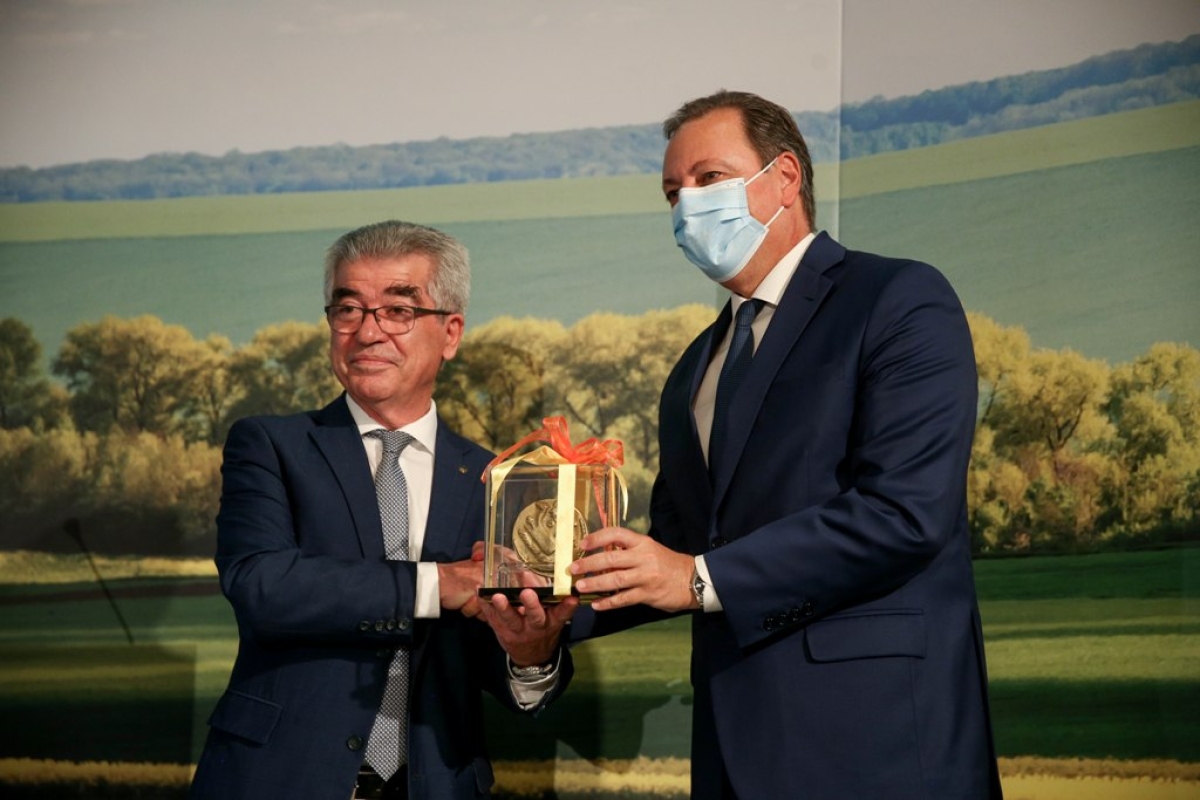 Βοϊτσεχόφσκι: Φαινόμενο η ελληνική γεωργία- Λιβανός: Η ΚΑΠ ενώνει τις ευρωπαϊκές δυνάμεις και τους λαούς της ΕΕ- 6η Συνδιάσκεψη για την ΚΑΠ στα Μέγαρα