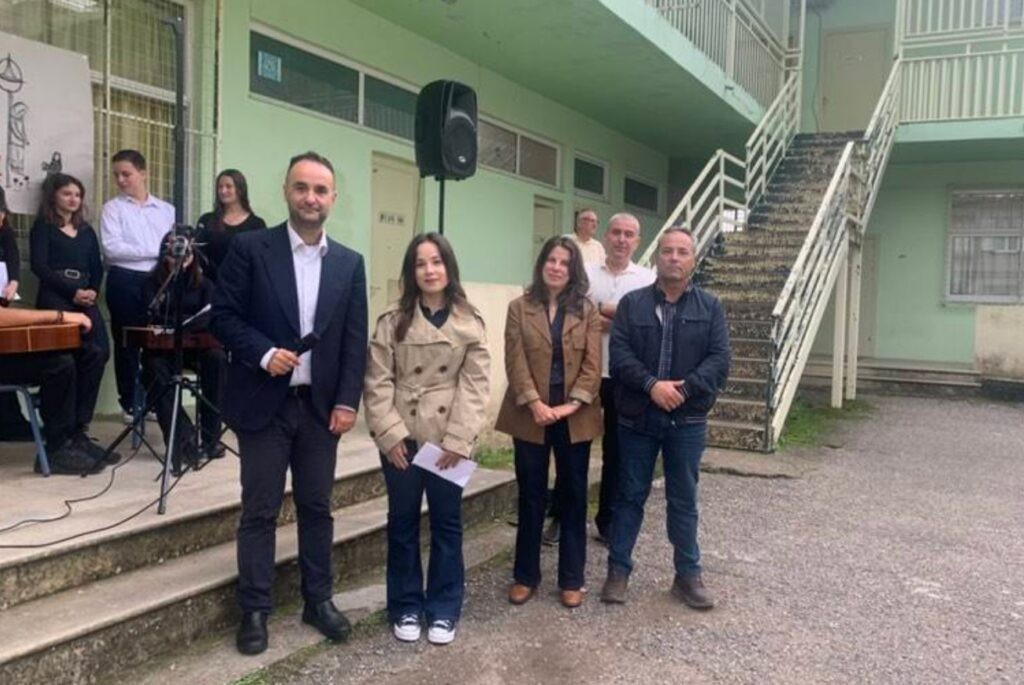 Επιβράβευση για την πρώτη εισακτέα του Αγρινίου σε παιδαγωγικό από Αγρινιώτη της διασποράς