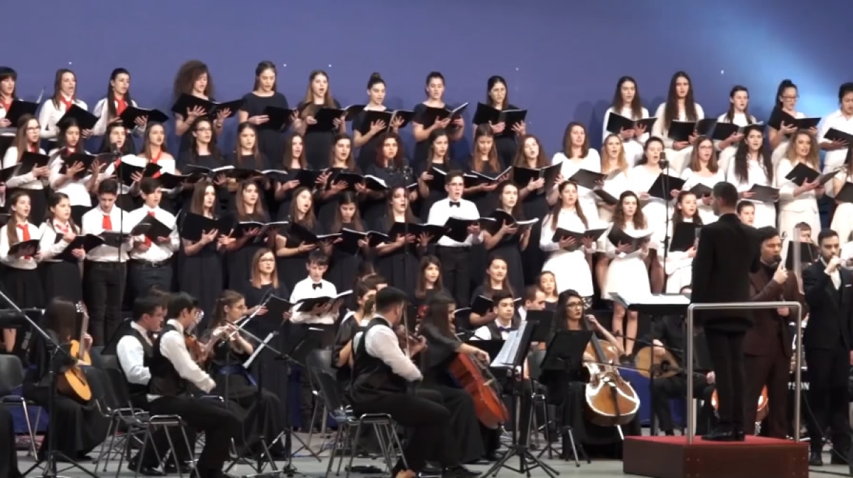 Βίντεο: &quot;Μακεδονία Ξακουστή&quot; &amp; &quot;Εθνικός Ύμνος&quot; απο την Συμφωνική Ορχήστρα Νέων Ελλάδος (ΣΟΝΕ) στα πλαίσια του εορτασμού της Εθνικής Επετείου