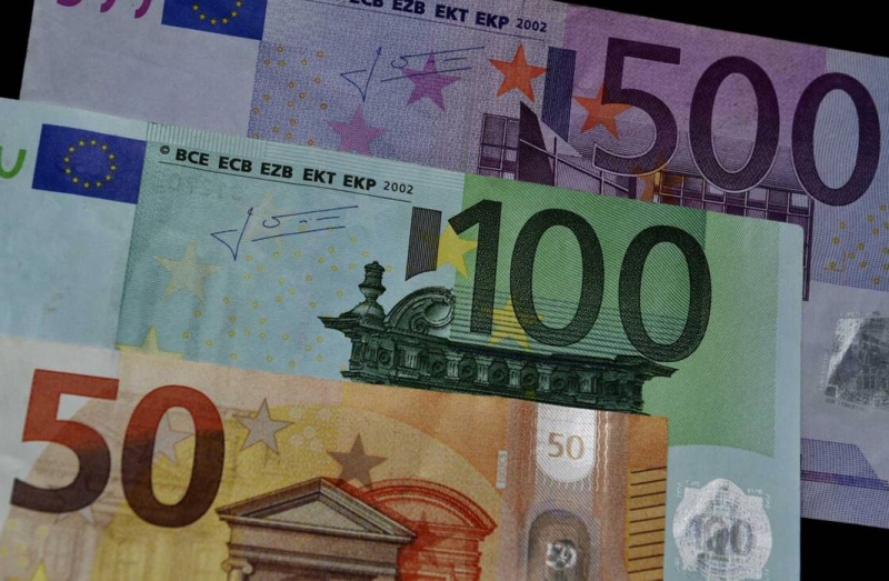 Στο τραπέζι 13η σύνταξη τα Χριστούγεννα, ποιοι οι δικαιούχοι του «μποναμά»