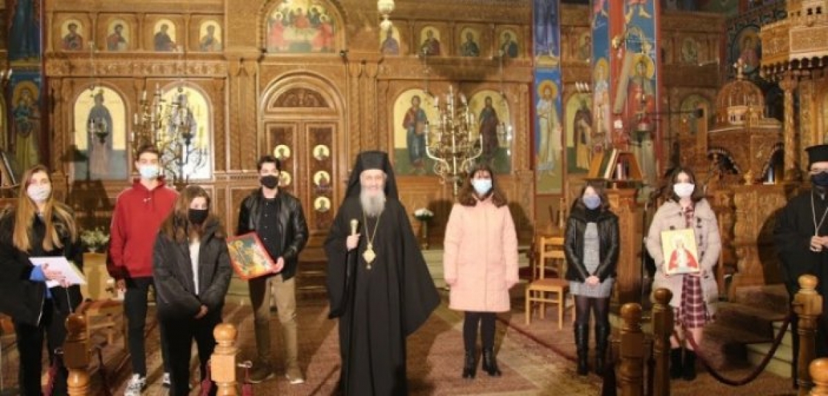 Ναύπακτος: Βράβευση γιά τόν Μαθητικό Διαγωνισμό Τριῶν Ἱεραρχῶν