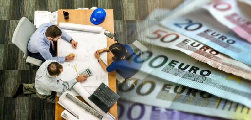 Ξεκινούν από σήμερα οι νέες πληρωμές επιδόματος των 800 ευρώ