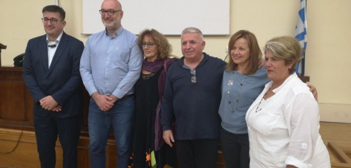 Η Πάτρα υποδέχτηκε με ενθουσιασμό το βιβλίο του Γιώργου Παληγεώργου “Χωρίς Βαλίτσα”