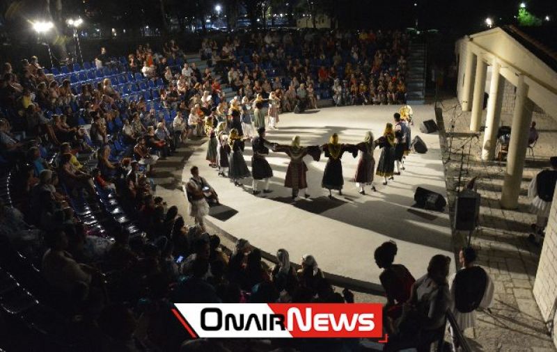 Μεσολόγγι: Εντυπωσιακό το ξεκίνημα του 2ου Φολκλορικού Φεστιβάλ (φωτο)