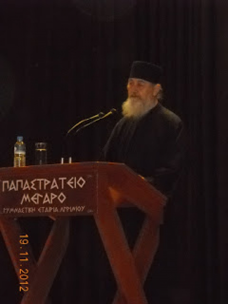 Ομιλία του μοναχού Λουκά Φιλοθεΐτου στη Σχολή Γονέων στο Αγρίνιο