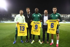 Ο Παναιτωλικός τίμησε τους Τσάβες, Κοντούρη, Τεττέη – Ο Παναθηναϊκός τα «καναρίνια»