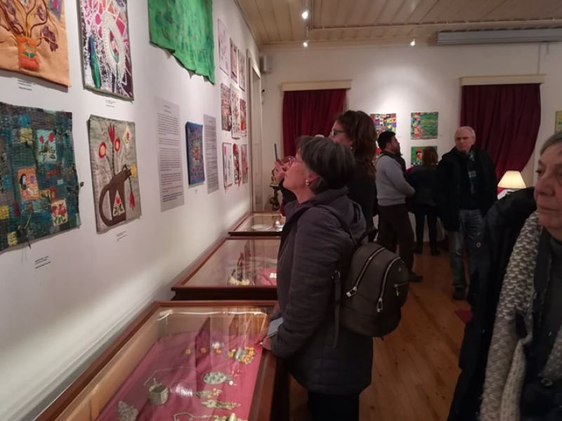 Ο κόσμος του νήματος «ΥΦΑΙΝΕΙ» στη «ΔΙΕΞΟΔΟ» διάλογο τέχνης