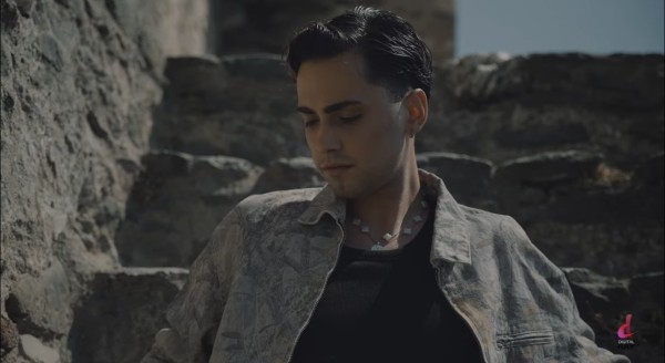 Ο Delo κάνει το δισκογραφικό του ντεμπούτο με το τραγούδι «Κάστρα»!