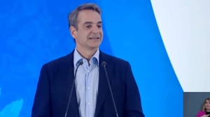 Μητσοτάκης: Όσοι φωνάζουν ότι θα έρθουν μια νύχτα ξαφνικά, θα προσγειωθούν απότομα στην πραγματικότητα
