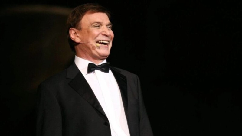 Πέθανε ο Γιώργος Μαρίνος