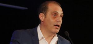 Μπαίνει στην Ευρωβουλή ο Βελόπουλος