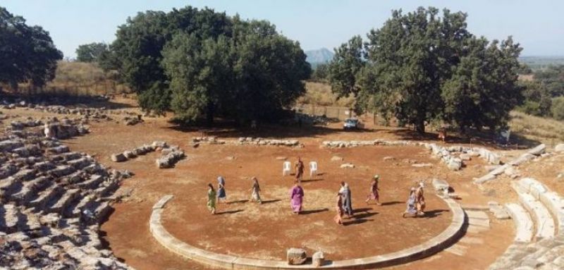 Η «Ειρήνη» του Αριστοφάνη στις Οινιάδες (βίντεο)