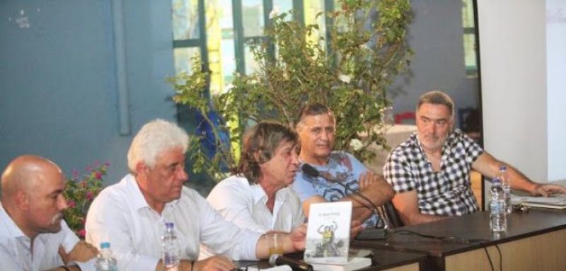 Παρουσιάστηκε στον Αστακό η αυτοβιογραφία του Θωμά Μαύρου (ΔΕΙΤΕ ΦΩΤΟ)