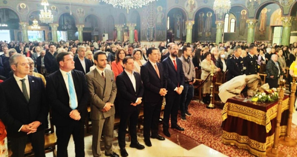 Αγρίνιο: Πανηγυρική Θεία Λειτουργία στον Ιερό Ναό Αγίου Δημητρίου (εικόνες)