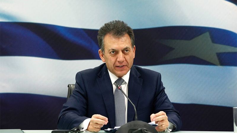 Βρούτσης: Έτσι θα πάρουν 1,7 εκατ. εργαζόμενοι τα 800 ευρώ