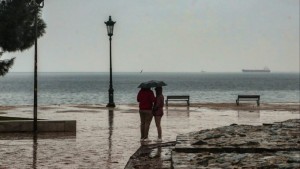 Καιρός: Αισθητή αλλαγή με βροχές και ανέμους