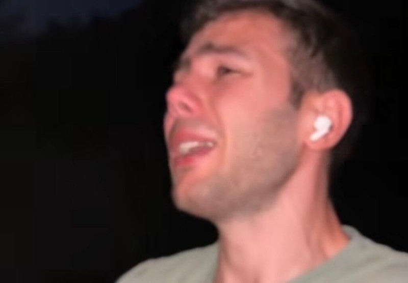 «Μην το βάζετε ποτέ κάτω»: Ξέσπασε με λυγμούς η «Ορεινή Μέλισσα» από το Αγρίνιο