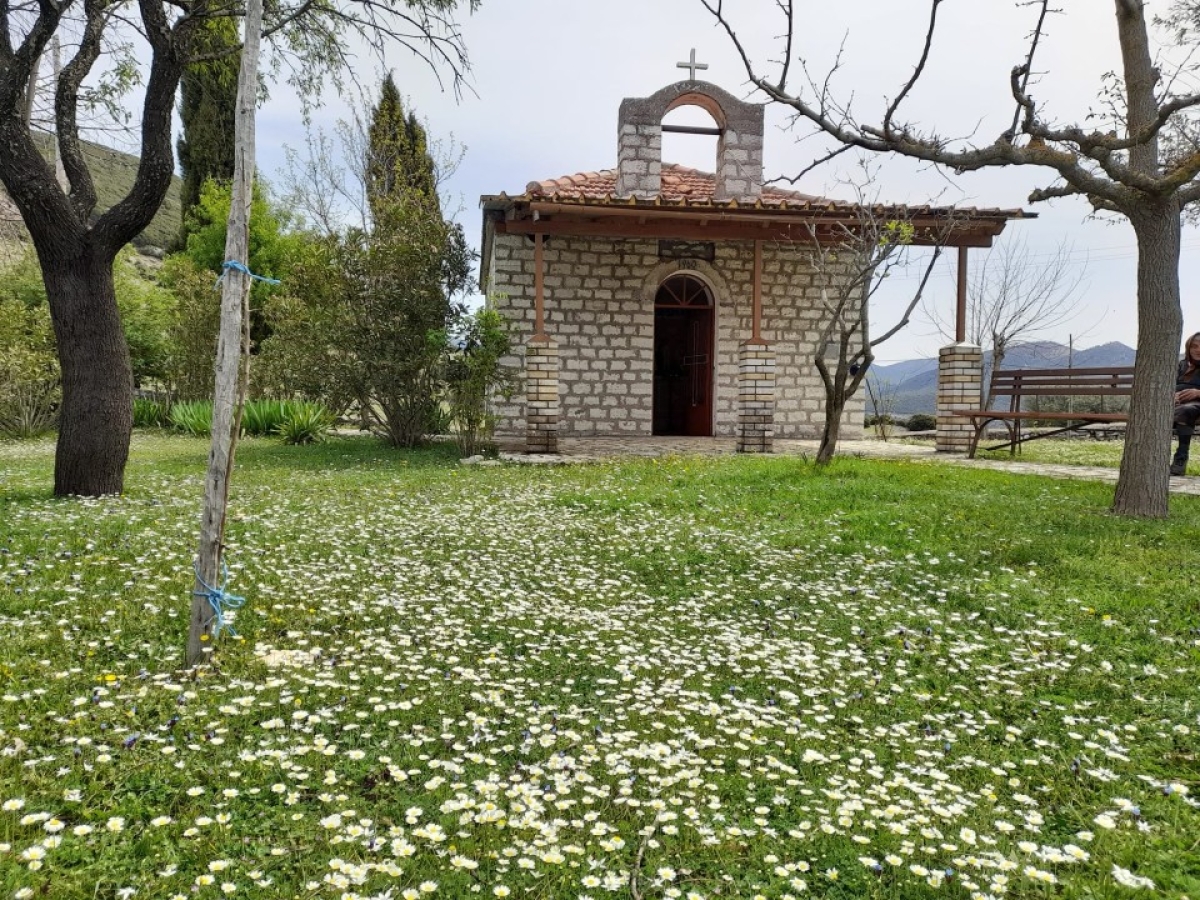 Τρία πανέμορφα ξωκλήσια στην Ορεινή Ναυπακτία (φωτο)