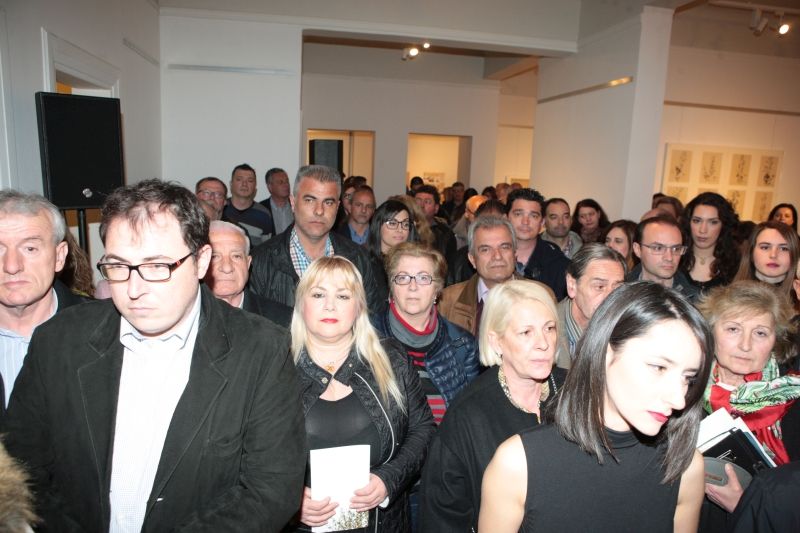 Εγκαινιάστηκε  στη Δημοτική Πινακοθήκη  η  έκθεση “ἐλαία”  από τον Δήμαρχο Αγρινίου Γιώργο  Παπαναστασίου η οποία  και θα διαρκέσει έως τις 17 Μαΐου.