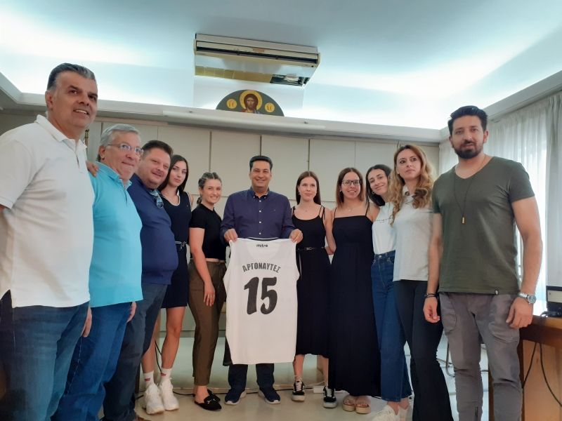 Συνάντηση Δημάρχου Αγρινίου με την γυναικεία ομάδα μπάσκετ &quot;ΑΡΓΟΝΑΥΤΩΝ&quot;