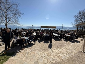 Στη λίμνη Τριχωνίδα τέσσερις λέσχες μοτοσικλετιστών έκοψαν την πίτα τους