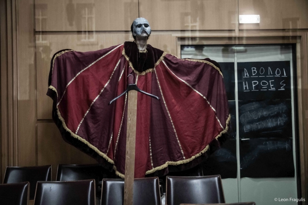 Δη.Πε.Θε. Αγρινίου: Διαδικτυακή προβολή της παράστασης «ΑΒΟΛΟΙ ΗΡΩΕΣ»