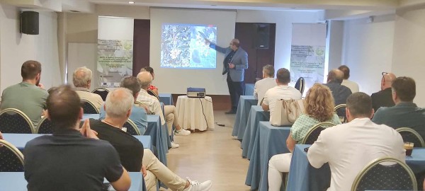 Αγρίνιο: Παρουσιάστηκαν τα αποτελέσματα του ερευνητικού έργου για το γλοιοσπόριο της ελιάς