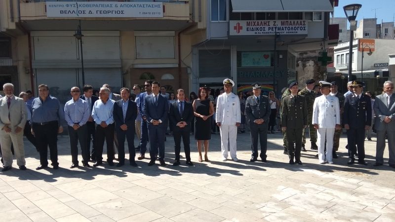 Με τη δέουσα λαμπρότητα το Αγρίνιο τίμησε  την απελευθέρωση της πόλης από τους Τούρκους