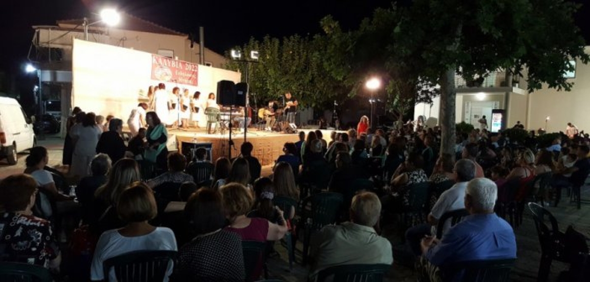Μουσική συνάντηση χορωδιών στα Καλύβια (εικόνες)