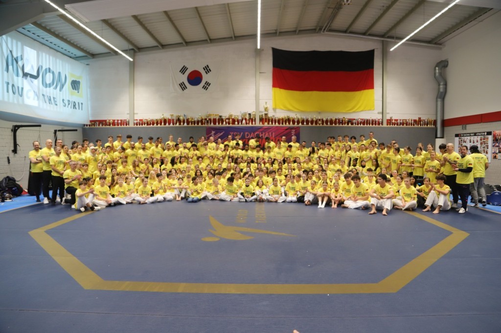 Σε ένα ακόμη Διεθνές Camp TaekWondo συμμετείχαν οι Αθλήτριες ΑΣ ΘΗΣΈΑΣ Αιτωλ/νίας Κακαρέλη Σοφία και Κακαρέλη Ιφιγένεια