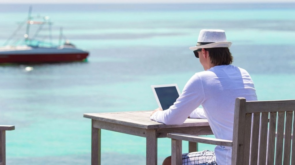 Κοινωνικός τουρισμός ΔΥΠΑ με αιτήσεις ένα μήνα νωρίτερα, οι στοχευμένες αλλαγές για 300.000 δικαιούχους